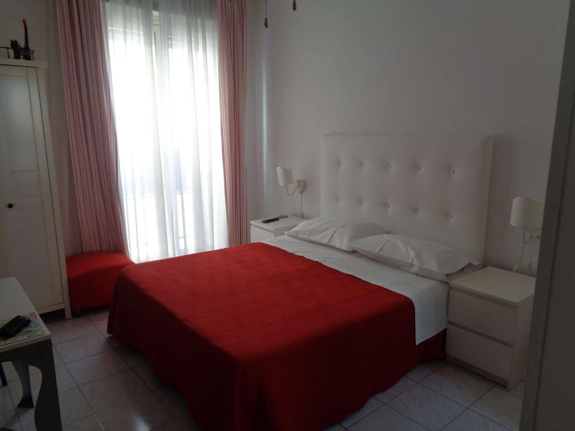 Interno 9 Hotel Roma Ngoại thất bức ảnh
