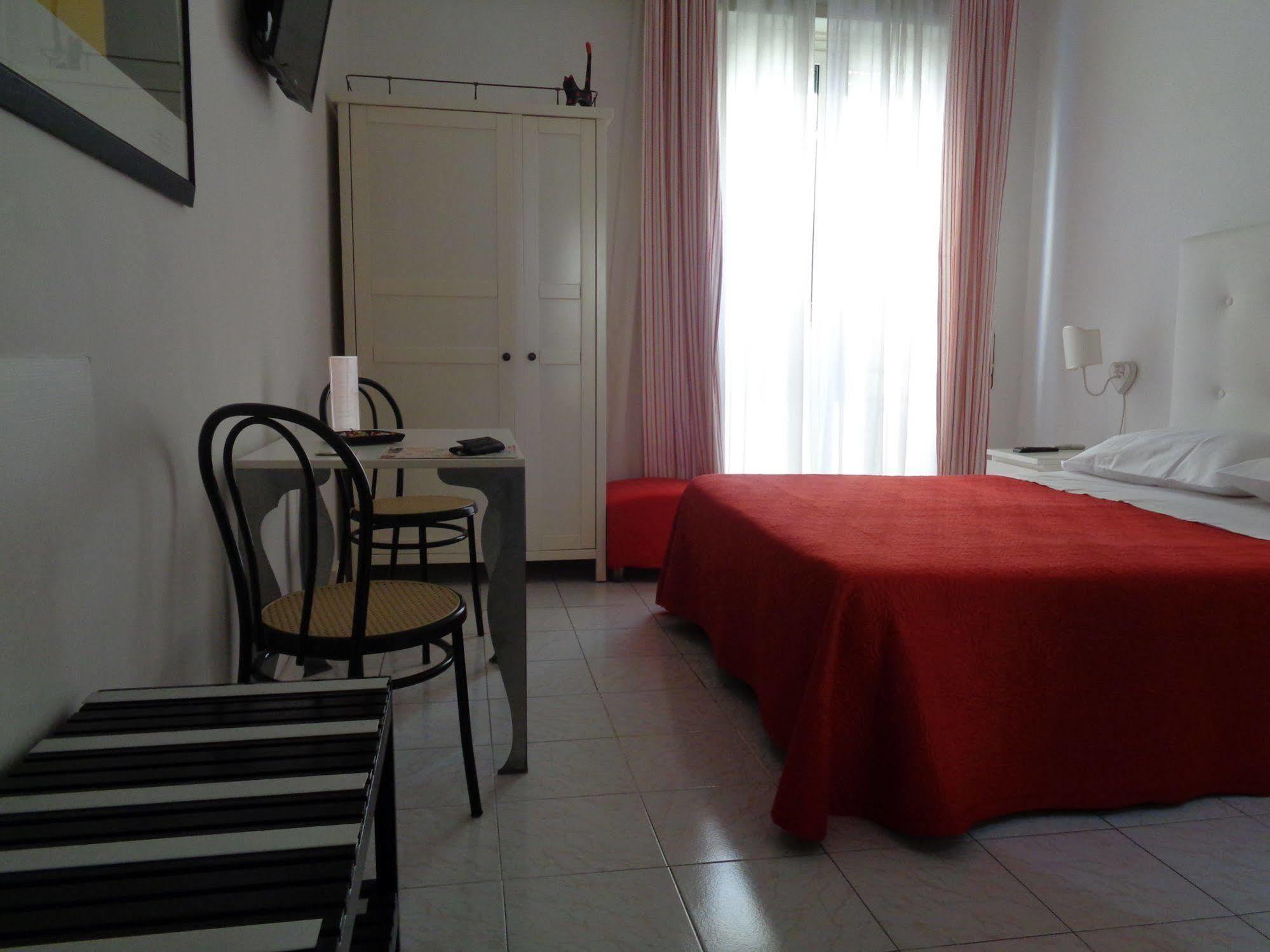 Interno 9 Hotel Roma Ngoại thất bức ảnh