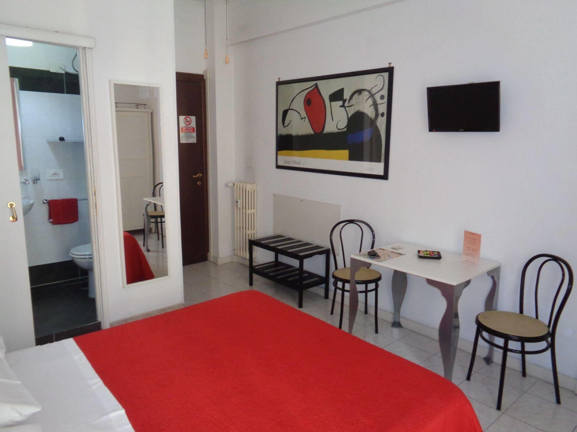 Interno 9 Hotel Roma Ngoại thất bức ảnh
