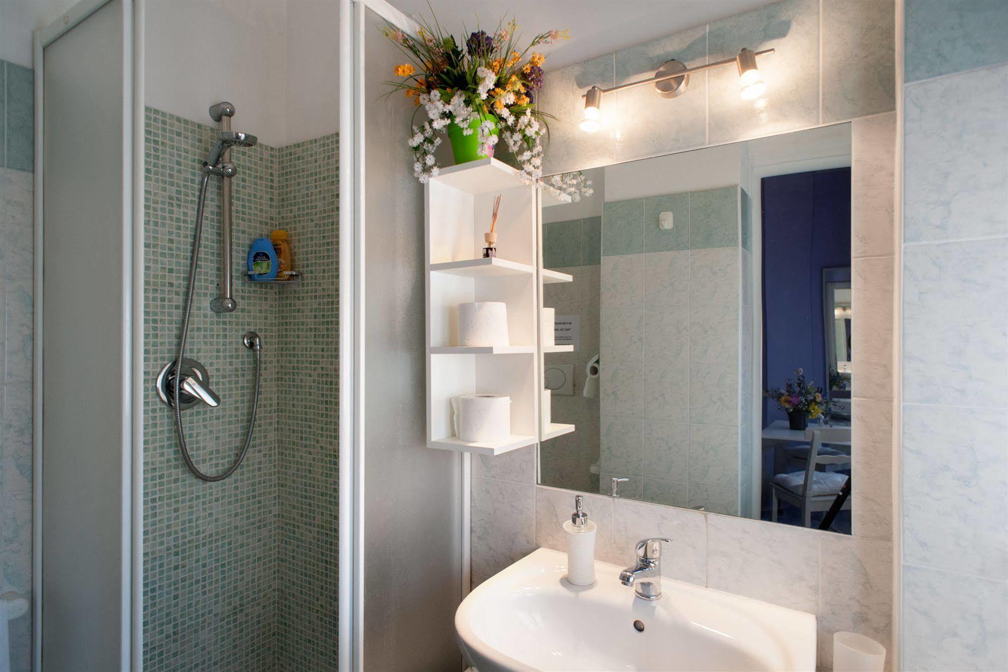 Interno 9 Hotel Roma Ngoại thất bức ảnh